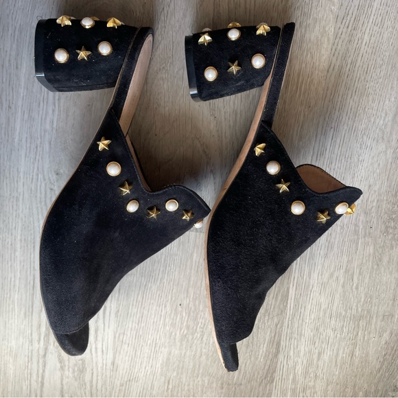 Stuart Weitzman suede shoes - Picture 2 of 5